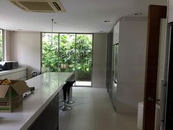 Chatsworth Road (D10), Detached #532588551